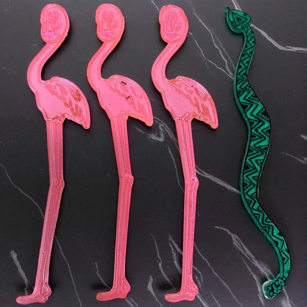 Vintage Lot 12 Tiki Bar Swizzle Sticks Skylon Tower Images Pink Flamingos Snake